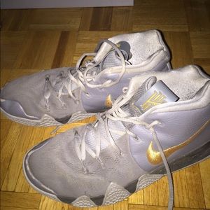 Kyrie 4 ID